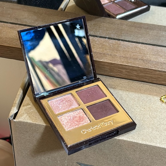 Charlotte Tilbury - LUXURY PALETTE - THE VINTAGE VAMP - Picture 1 of 3